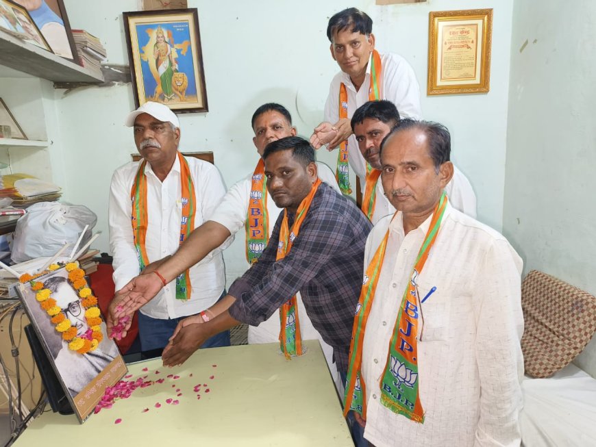 नापासर भाजपा कार्यालय में पंडित दीनदयाल उपाध्याय की जयंती पर श्रद्धांजलि सभा नेताओं ने लिया उनके विचारों पर चलने का संकल्प